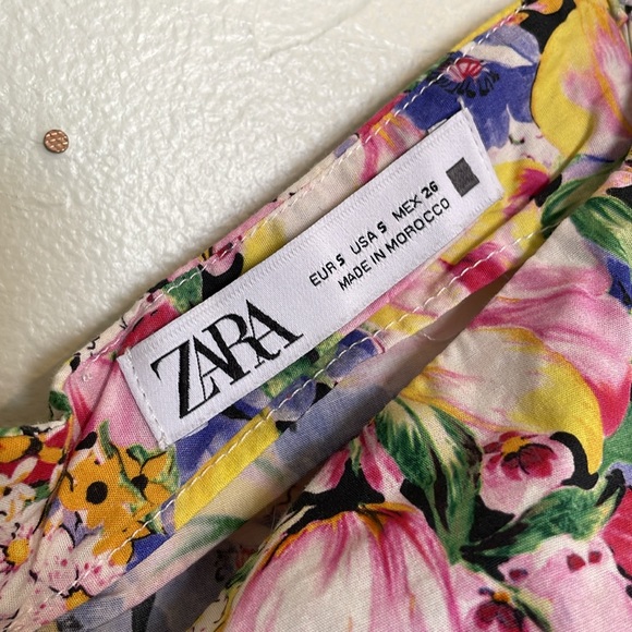 Zara Ruched Dress with Bright Floral Print, size S - Picture 5 of 11